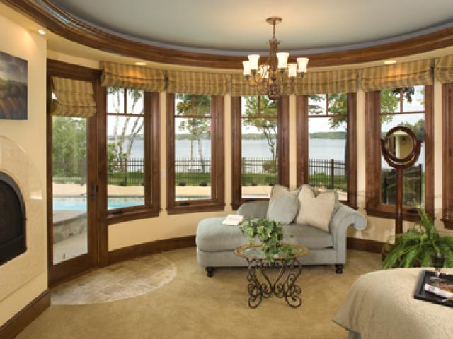 Curved Crown Moulding|Sunroom|